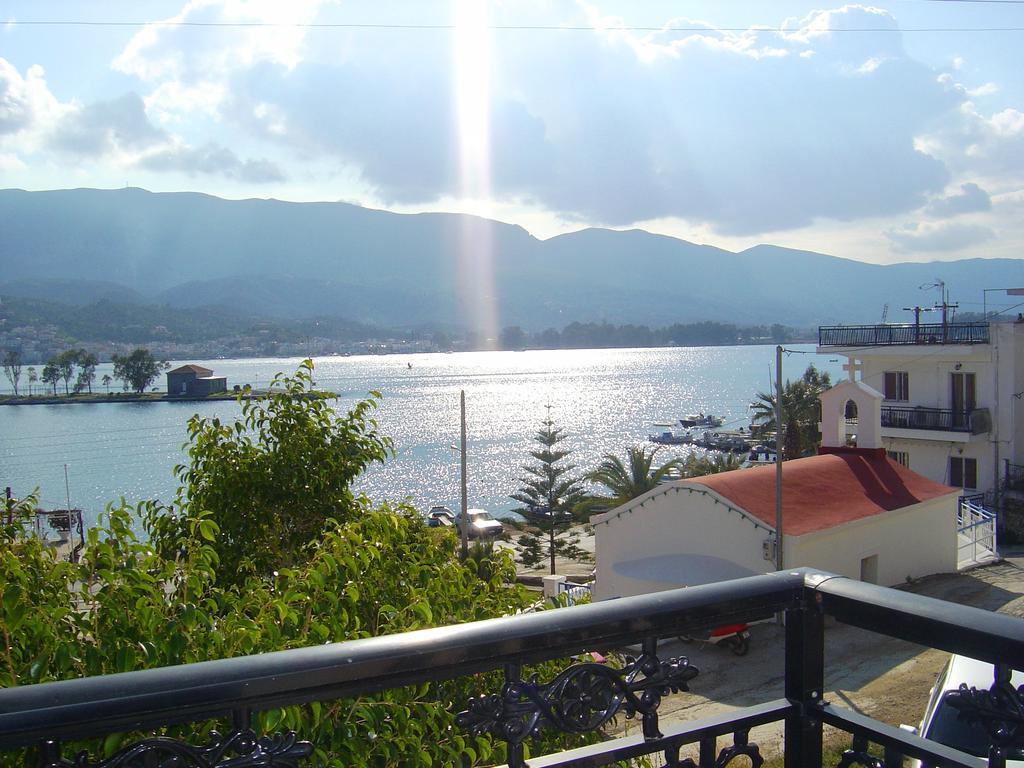 Kalimera Hotel Poros Town Екстер'єр фото