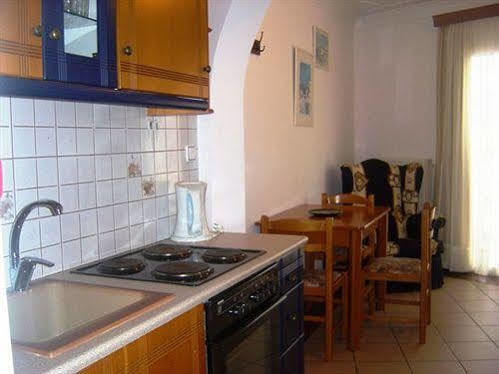 Kalimera Hotel Poros Town Екстер'єр фото