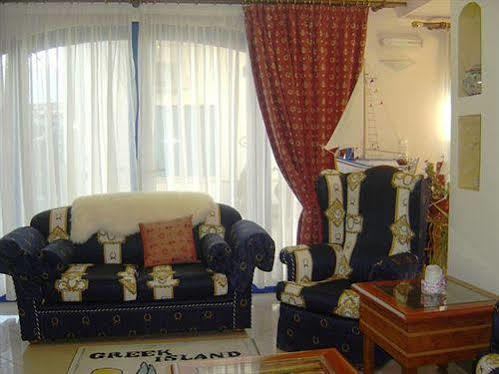 Kalimera Hotel Poros Town Екстер'єр фото